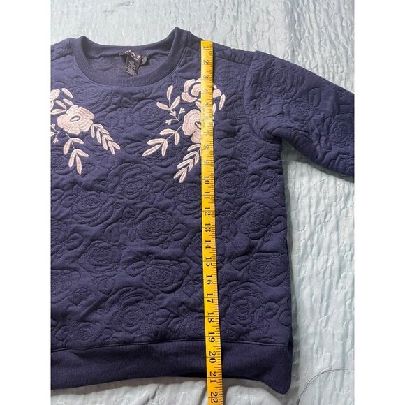 Urban Mood Navy Quilted Pullover Crewneck Top with Embroidered Flowers Sz XXS - Picture 6 of 6